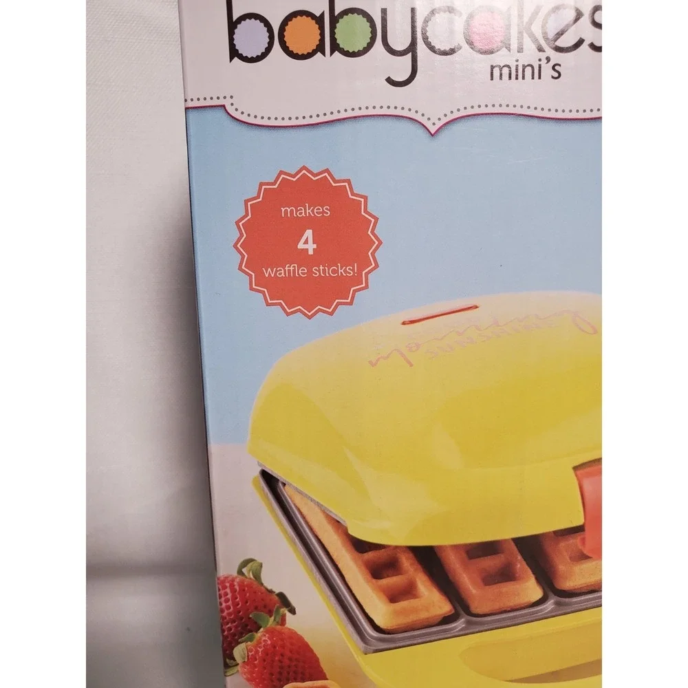 Babycakes Mini's Ceramic Coated Waffle Sticks Maker Yellow WMM-401‎ Makes 4 NEW